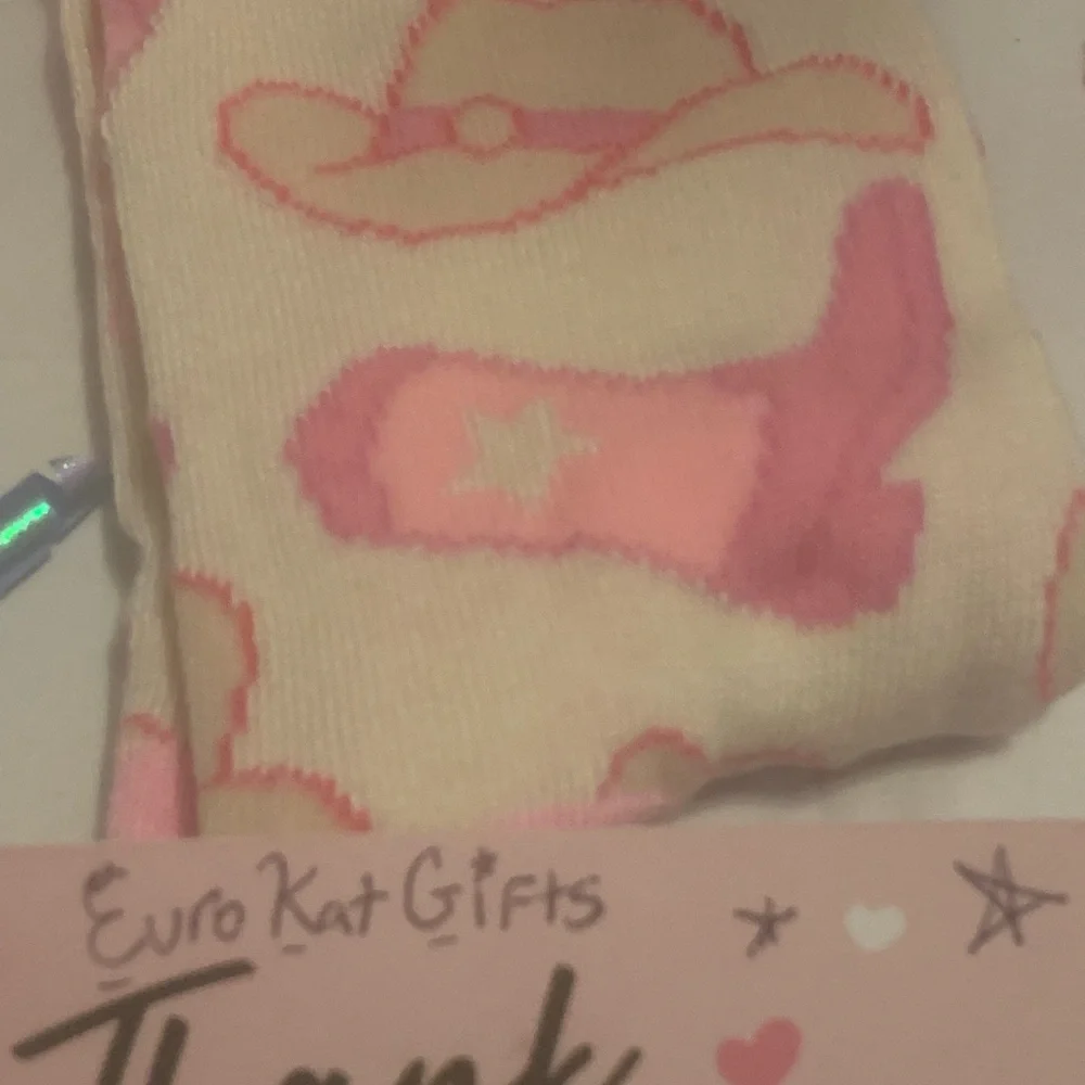 CUTE NEW BARBIE Pink and Cream Crew Socks cowgirl hat and cowboy boot print NWT